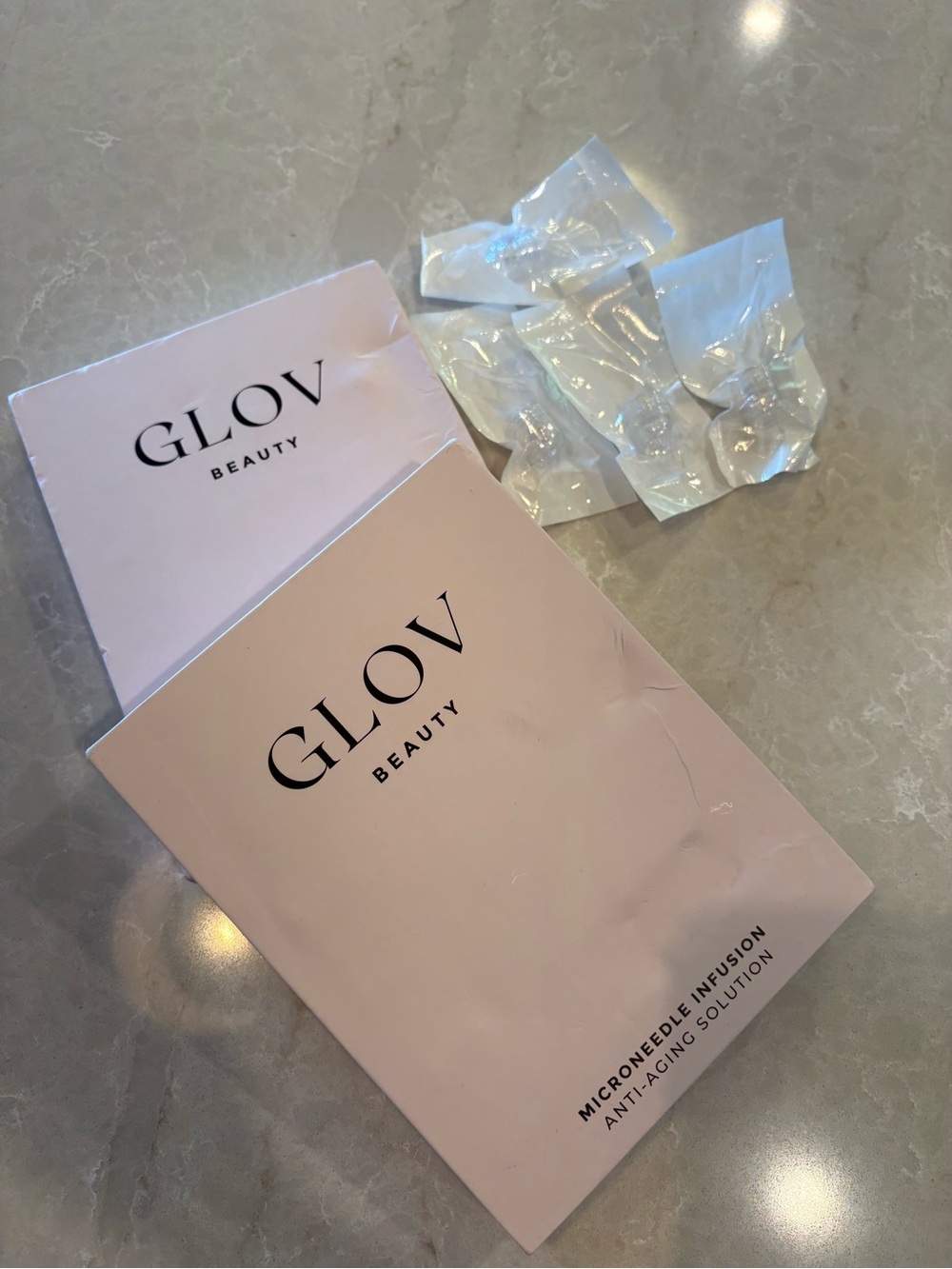 GLOV Beauty Microneedle Infusion Anti-Aging Solution — Light Pink